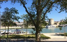 Vue Exceptionnelle Sur Les Tours ! Charme Et Tranquillite